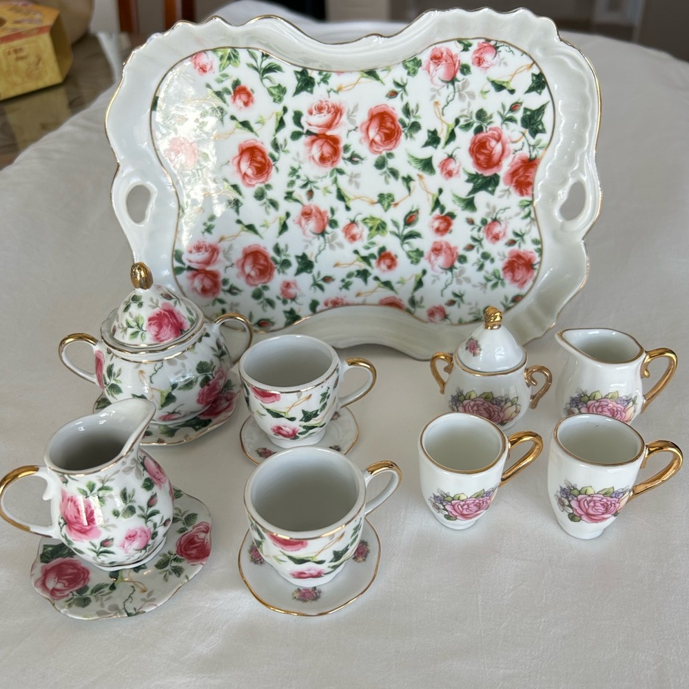 VINTAGE Adeline Miniature Tea Set - Picture 2 of 9